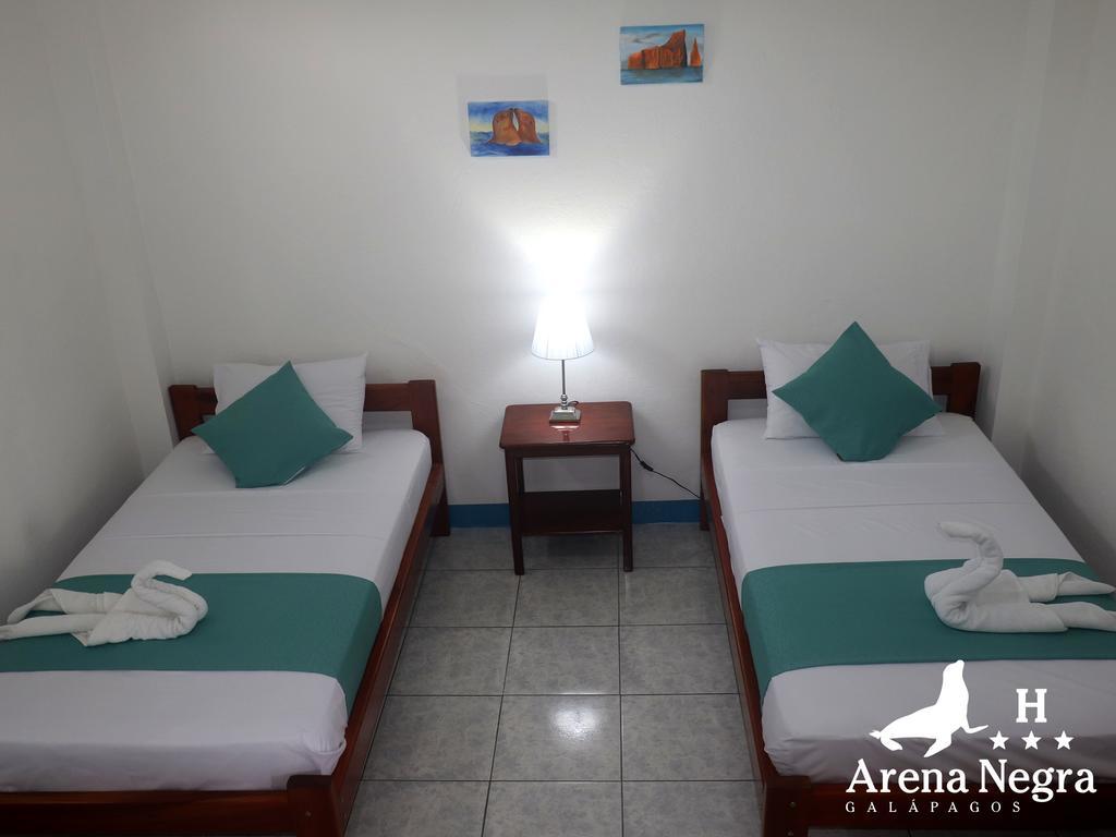 Hostal Arena Negra Puerto Ayora  Zewnętrze zdjęcie