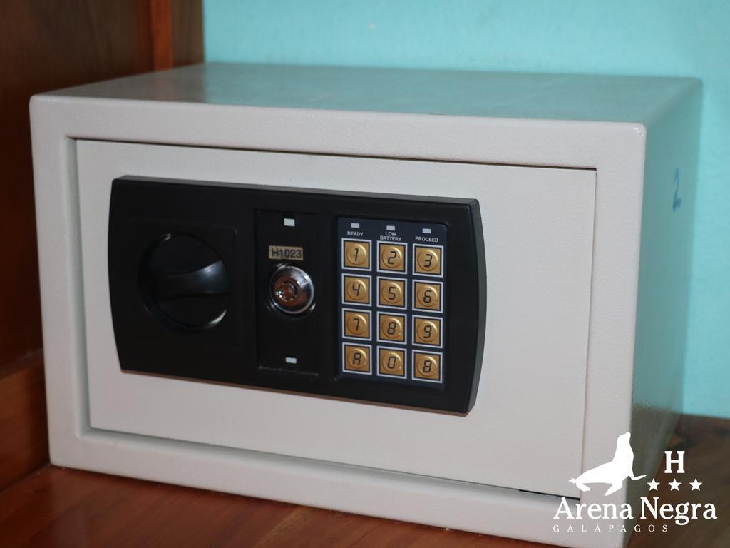 Hostal Arena Negra Puerto Ayora  Zewnętrze zdjęcie
