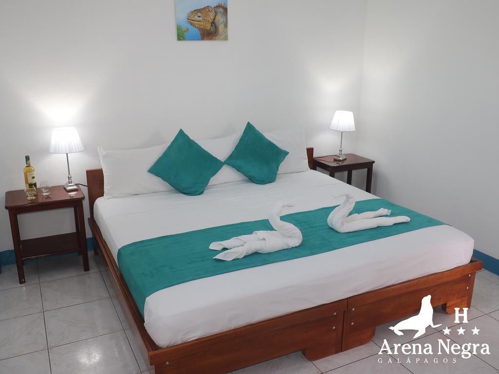Hostal Arena Negra Puerto Ayora  Zewnętrze zdjęcie