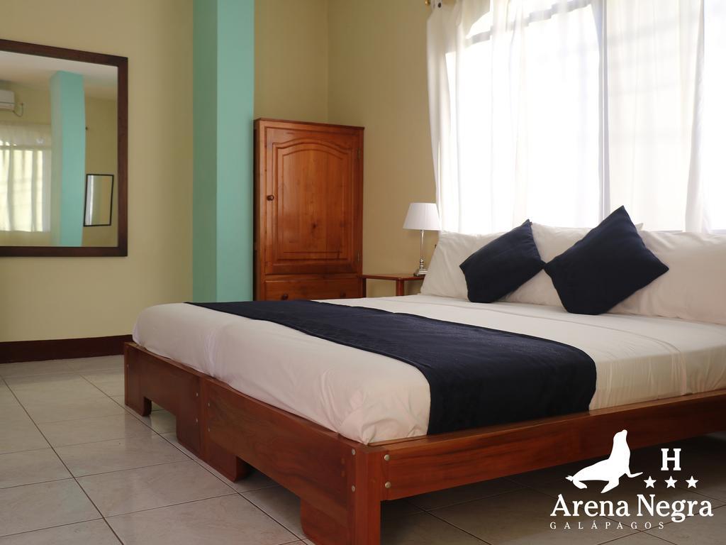 Hostal Arena Negra Puerto Ayora  Zewnętrze zdjęcie