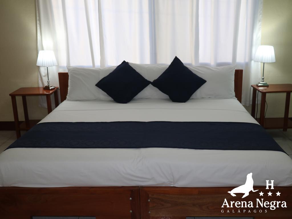 Hostal Arena Negra Puerto Ayora  Zewnętrze zdjęcie