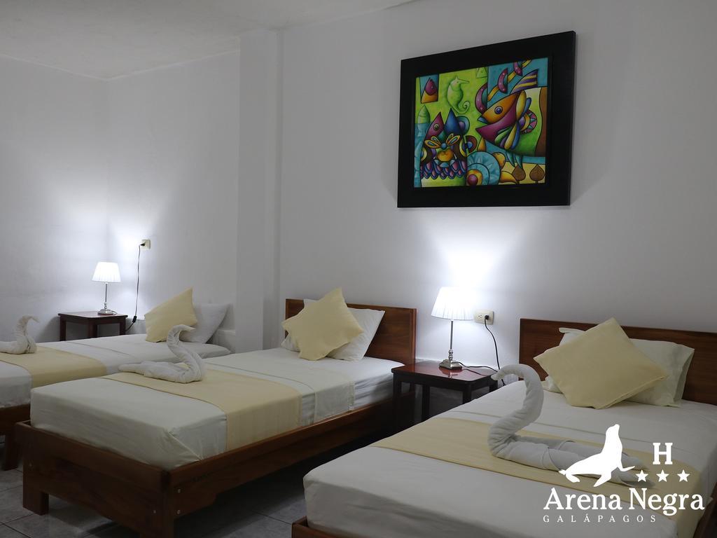 Hostal Arena Negra Puerto Ayora  Zewnętrze zdjęcie