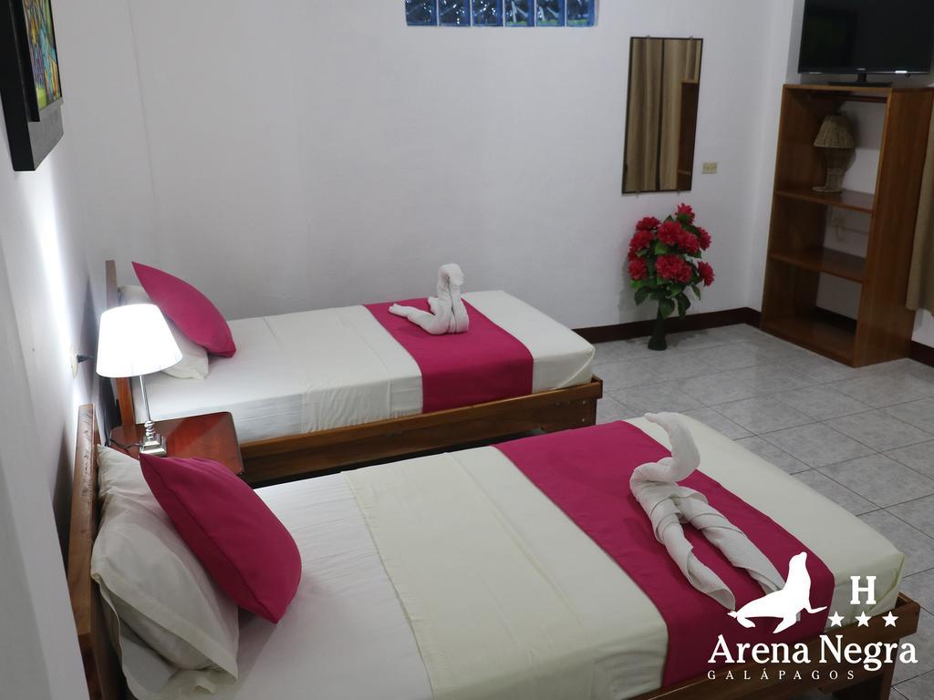 Hostal Arena Negra Puerto Ayora  Zewnętrze zdjęcie