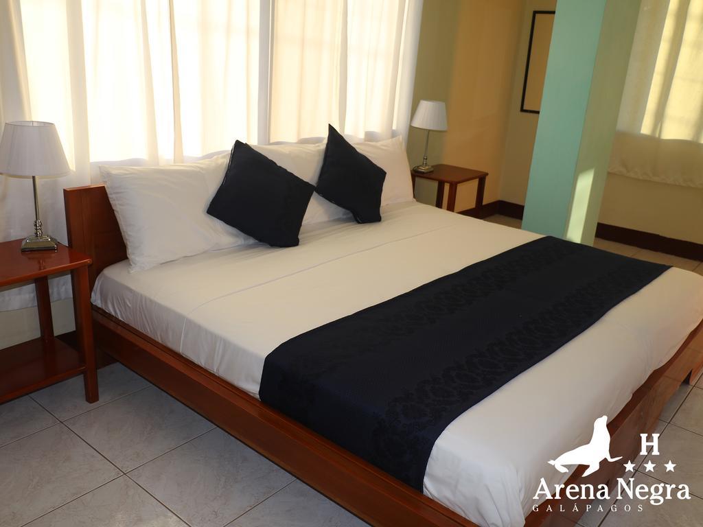 Hostal Arena Negra Puerto Ayora  Zewnętrze zdjęcie