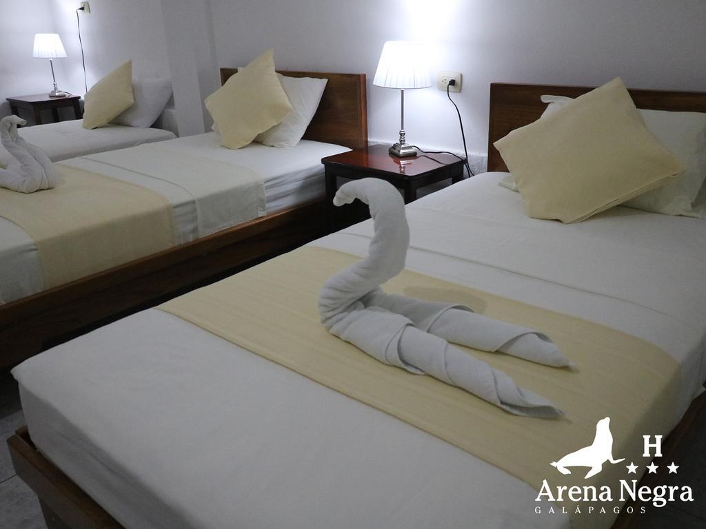 Hostal Arena Negra Puerto Ayora  Zewnętrze zdjęcie
