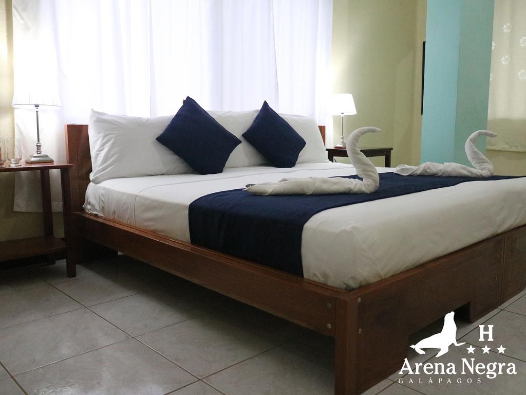 Hostal Arena Negra Puerto Ayora  Zewnętrze zdjęcie