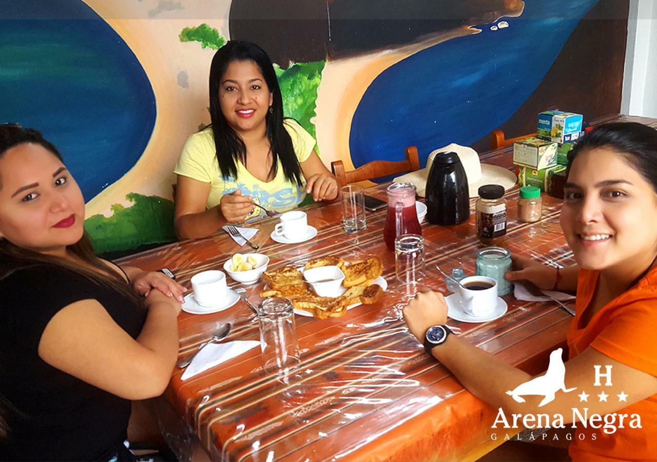 Hostal Arena Negra Puerto Ayora  Zewnętrze zdjęcie